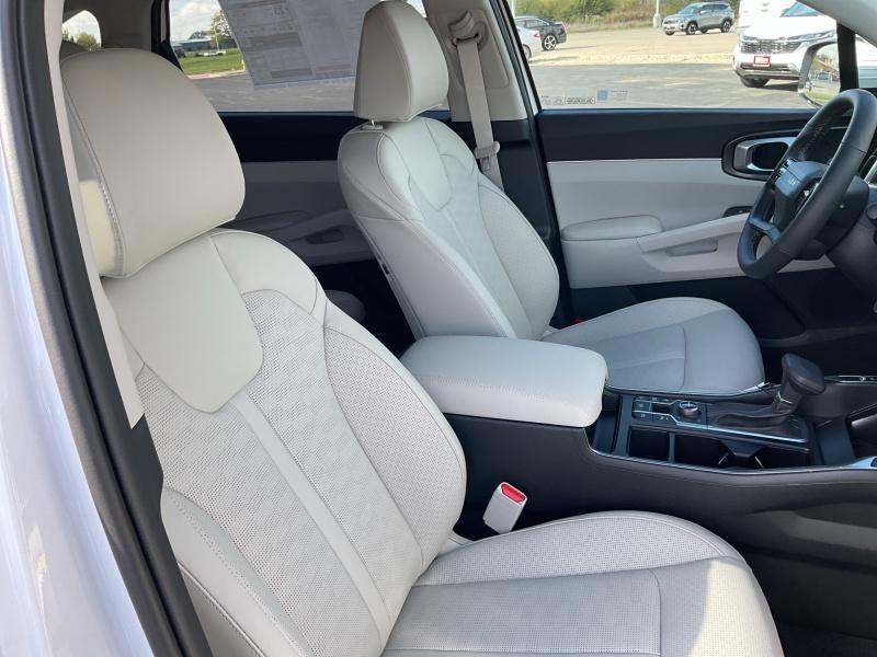 new 2026 Kia Sorento car, priced at $43,394