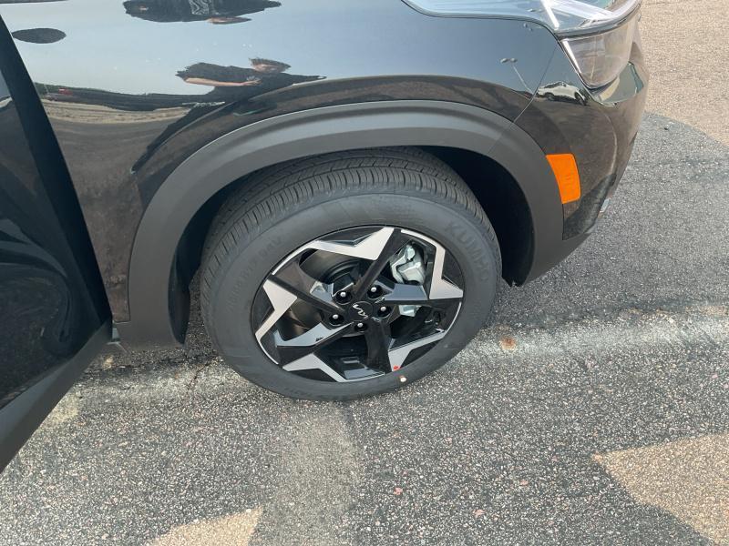 new 2025 Kia Seltos car, priced at $31,644