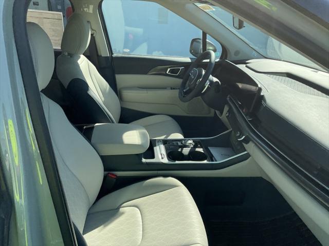 new 2026 Kia Carnival Hybrid car, priced at $51,714