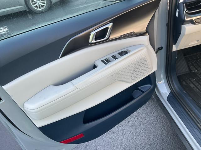 new 2026 Kia Carnival Hybrid car, priced at $51,714