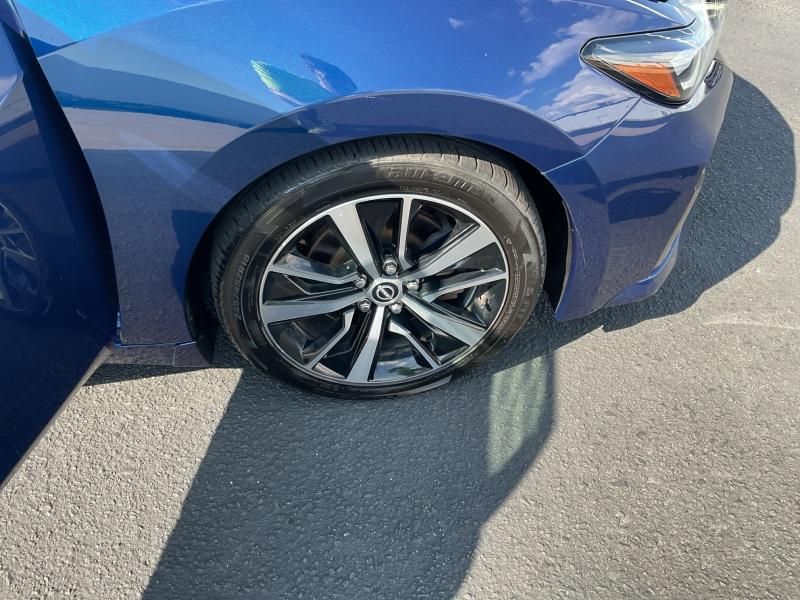 used 2023 Nissan Maxima car, priced at $28,995