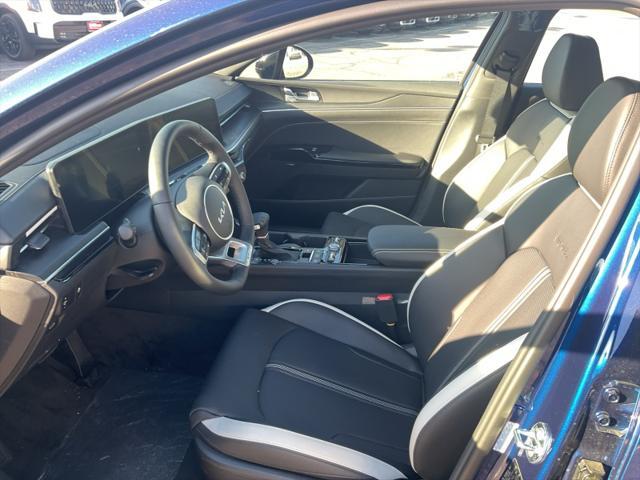 new 2025 Kia K5 car, priced at $33,549