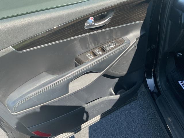 used 2019 Kia Sorento car, priced at $15,944