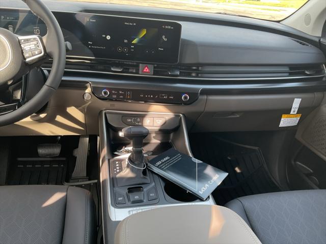 new 2025 Kia Carnival car, priced at $41,194