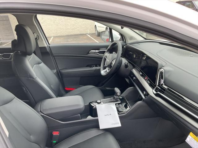 new 2025 Kia Sportage car, priced at $35,174