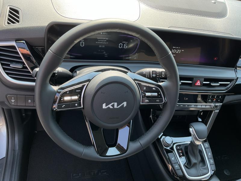 new 2025 Kia Seltos car