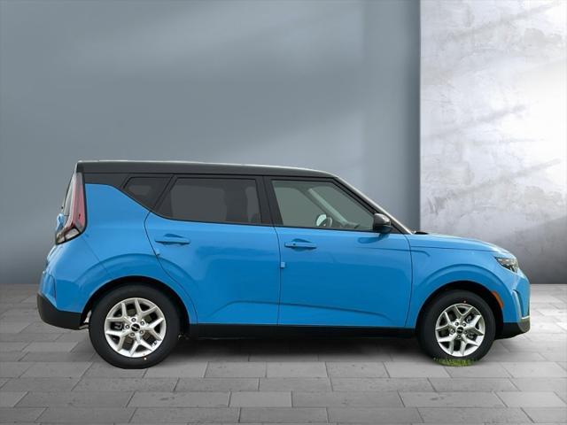 new 2025 Kia Soul car, priced at $25,004