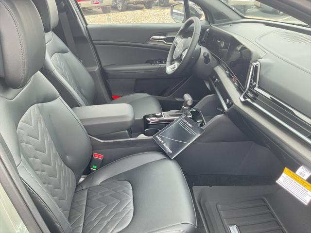 new 2025 Kia Sportage car, priced at $35,779