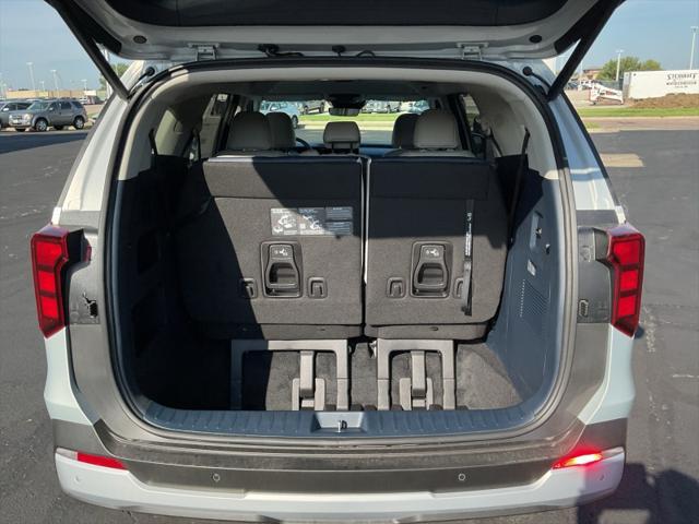 new 2026 Kia Carnival Hybrid car, priced at $45,415