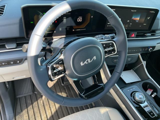 new 2026 Kia Carnival Hybrid car, priced at $45,415
