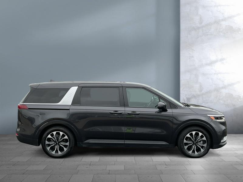 used 2024 Kia Carnival car, priced at $32,995
