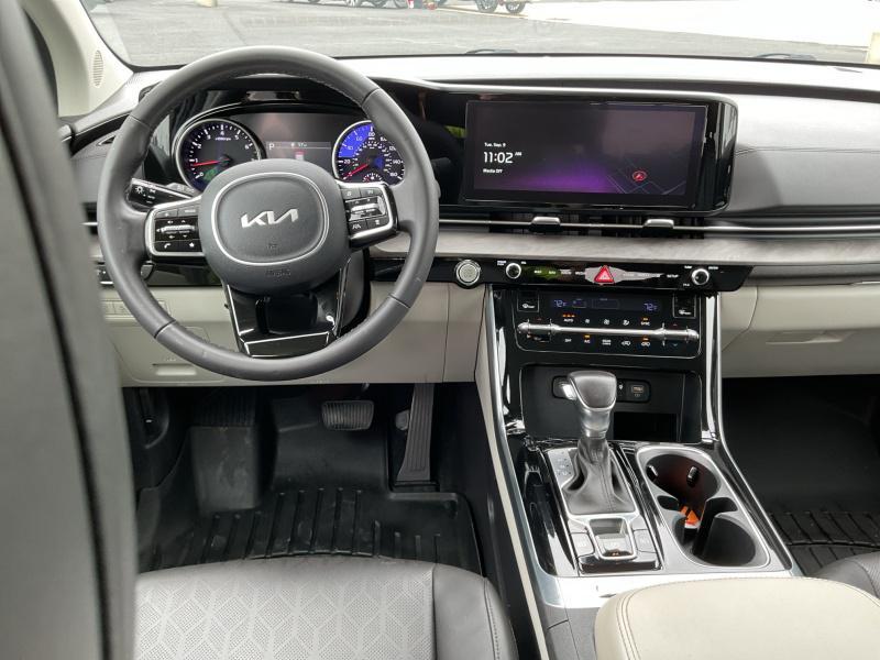used 2024 Kia Carnival car, priced at $32,995