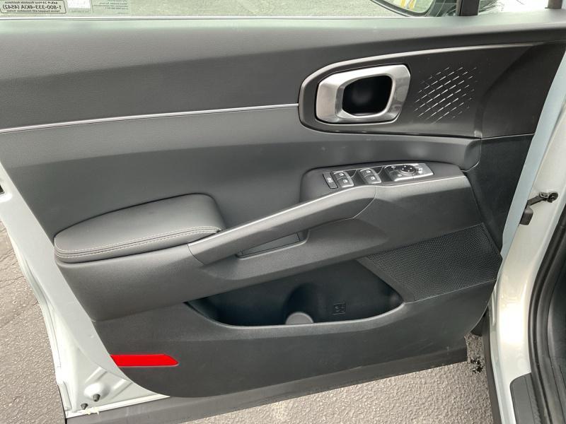 new 2026 Kia Sorento car, priced at $40,874