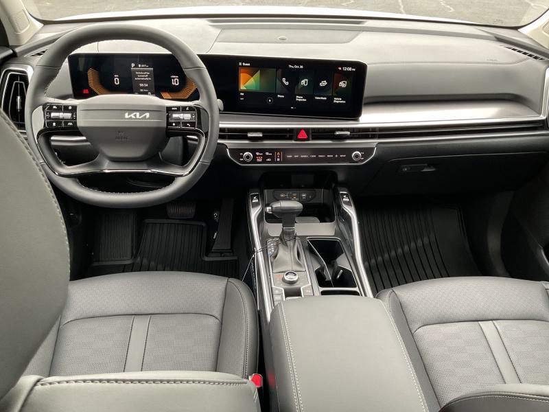 new 2026 Kia Sorento car, priced at $40,874