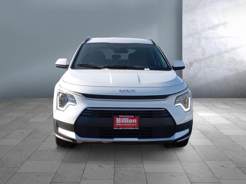 new 2025 Kia Niro car, priced at $28,684