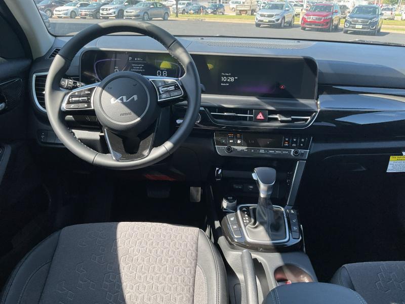 new 2026 Kia Seltos car, priced at $28,874