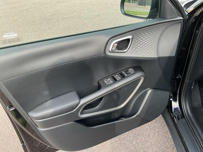 new 2025 Kia Soul car, priced at $24,304