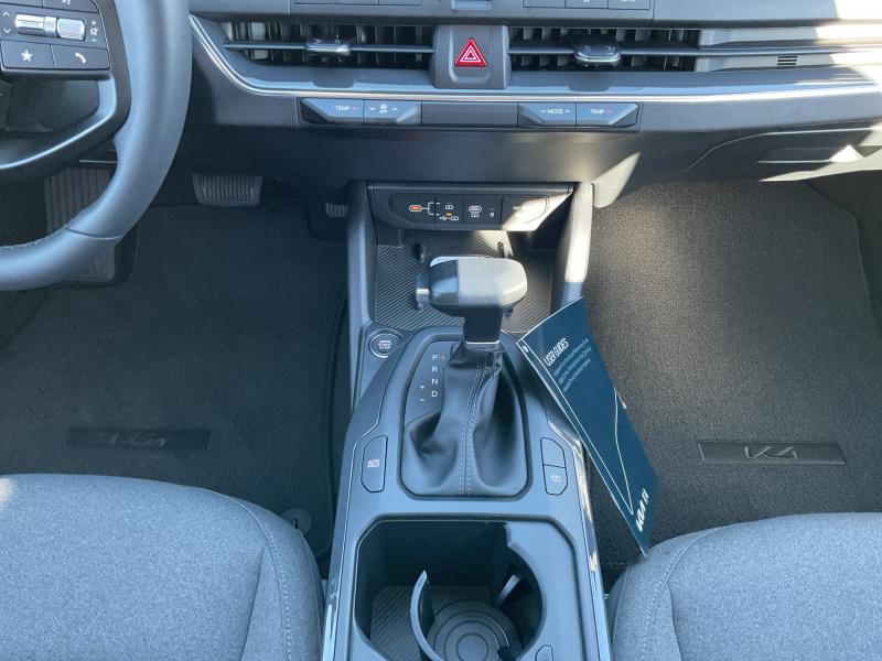 new 2025 Kia K4 car, priced at $24,672