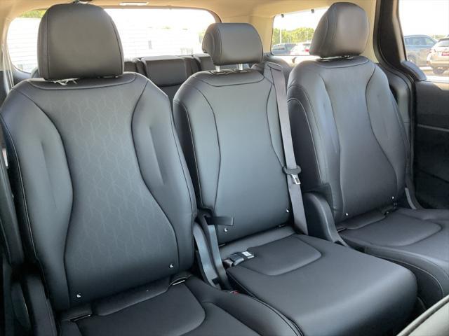 new 2026 Kia Carnival Hybrid car, priced at $51,020