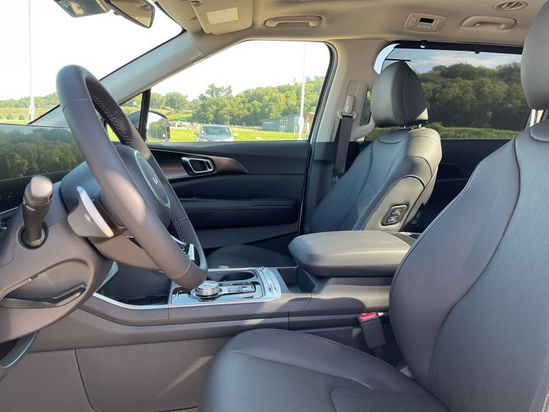 new 2026 Kia Carnival Hybrid car, priced at $51,419