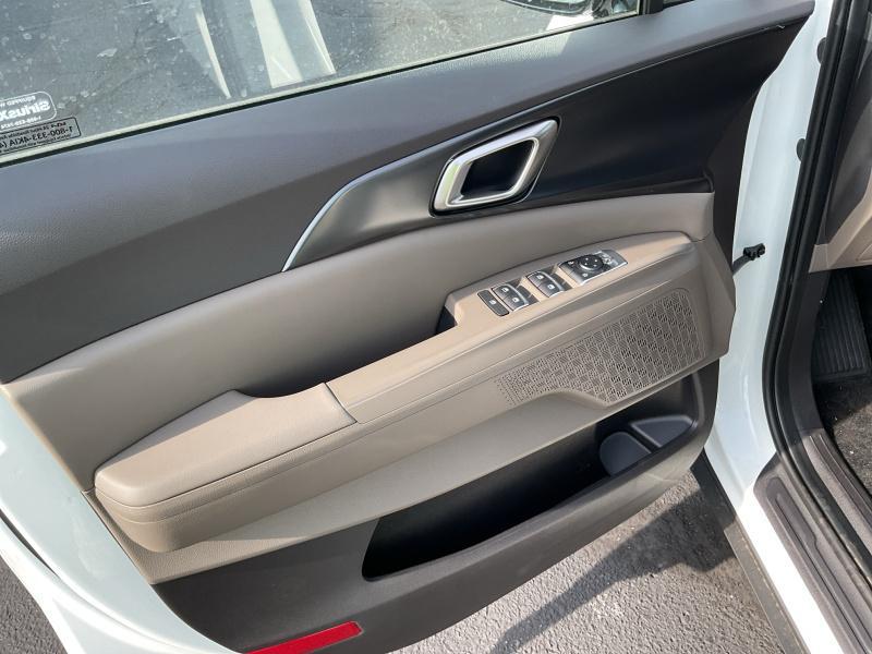 new 2026 Kia Carnival Hybrid car, priced at $43,694