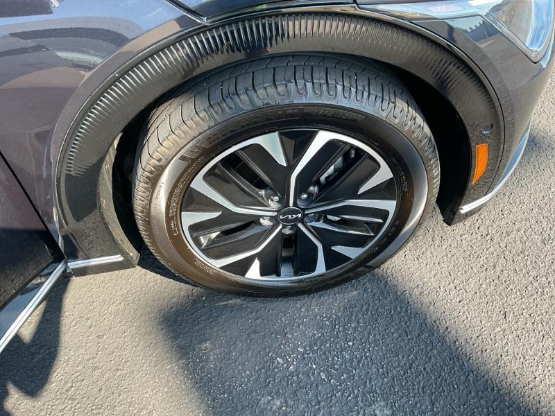 used 2022 Kia EV6 car, priced at $23,995