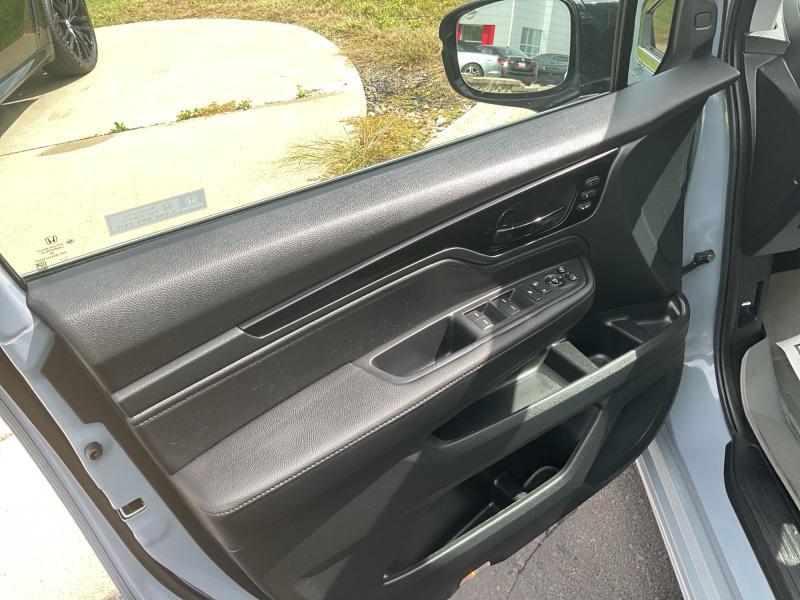 used 2023 Honda Odyssey car, priced at $44,944