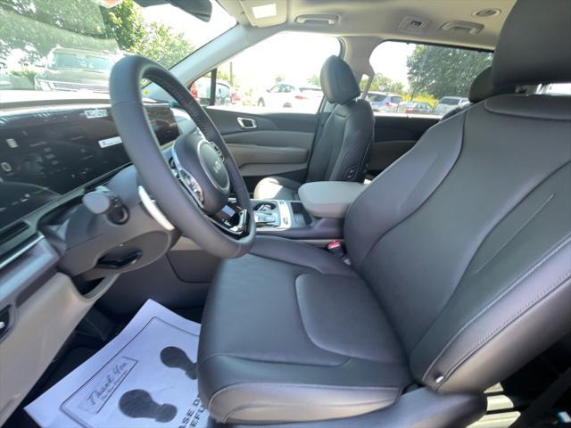 new 2026 Kia Carnival Hybrid car, priced at $51,485