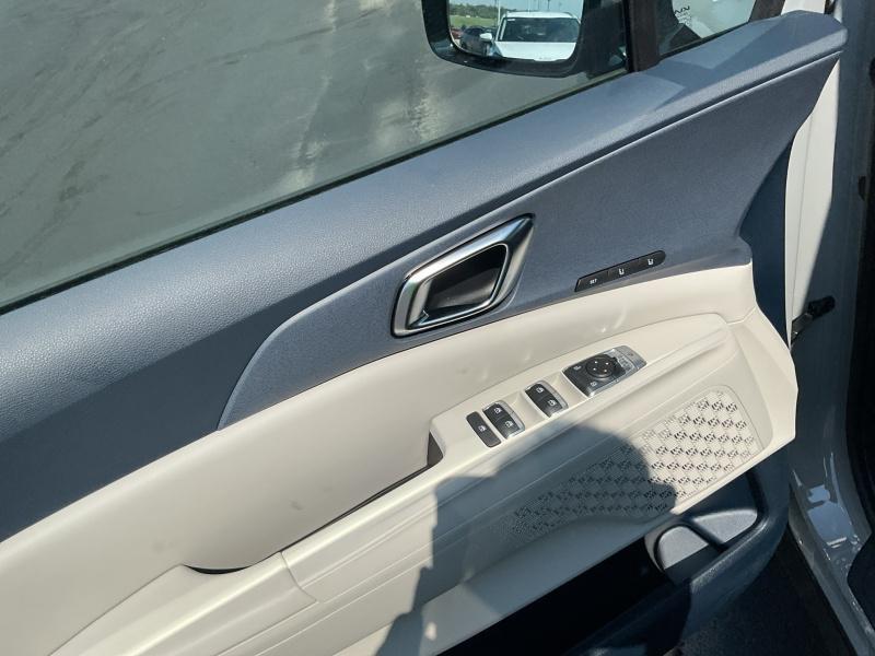 new 2026 Kia Carnival Hybrid car, priced at $45,849