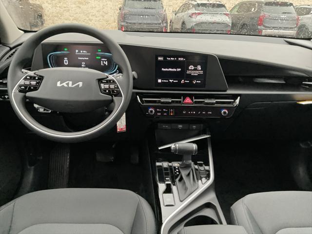 new 2025 Kia Niro car, priced at $29,654