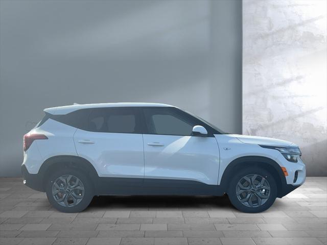 new 2025 Kia Seltos car, priced at $27,444