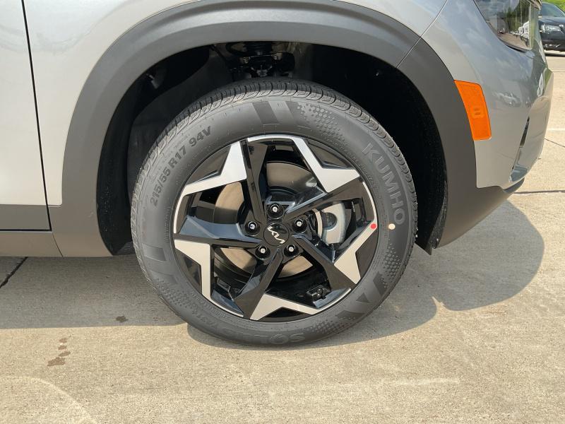 new 2025 Kia Seltos car, priced at $33,239