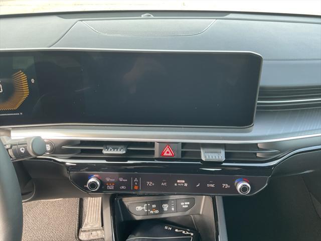 new 2025 Kia K5 car, priced at $33,549