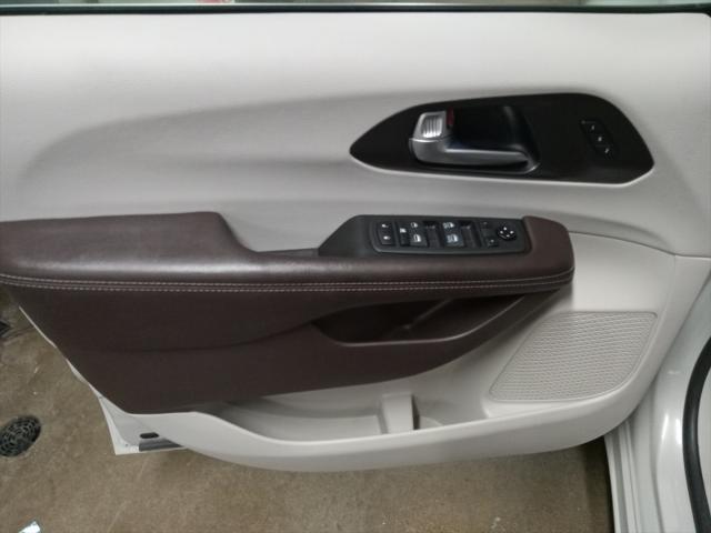 used 2021 Chrysler Pacifica car, priced at $26,944