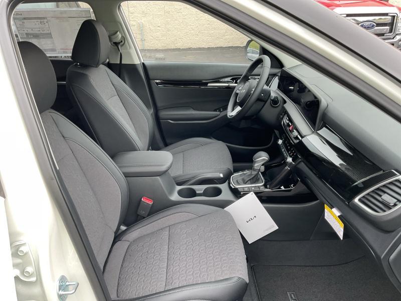 new 2026 Kia Seltos car, priced at $29,644