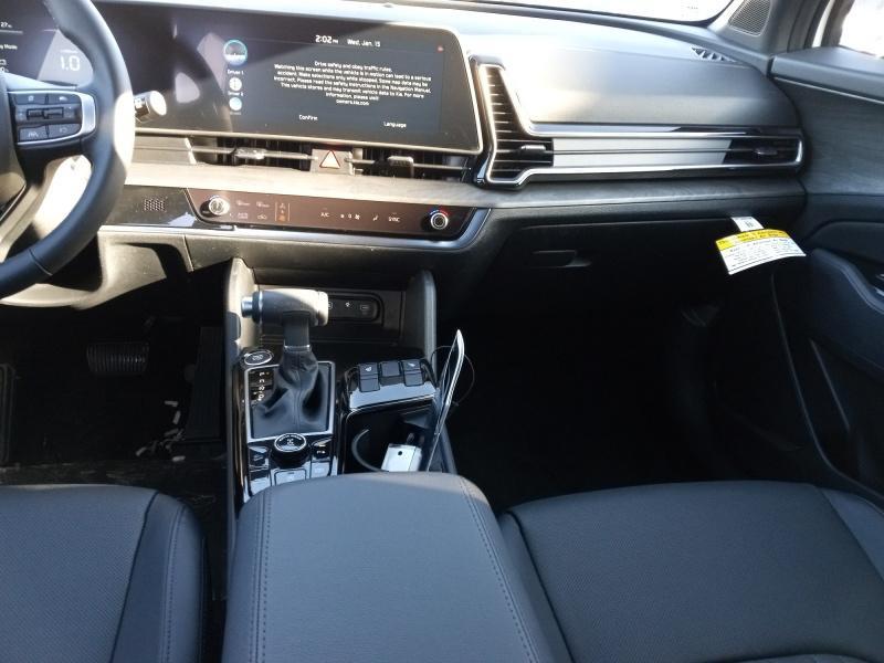 new 2025 Kia Sportage car, priced at $33,434