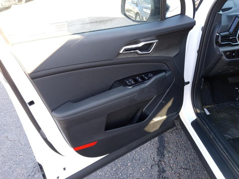 new 2025 Kia Sportage car, priced at $33,434