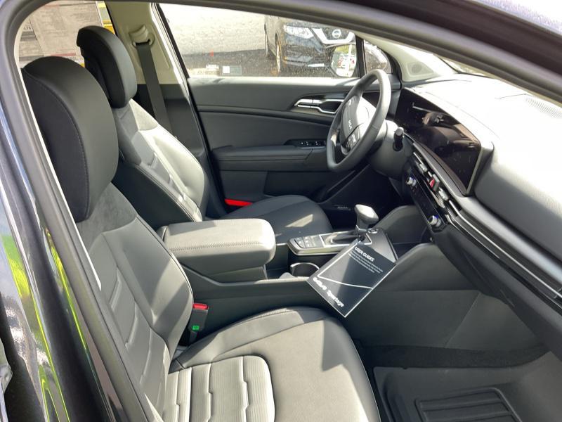 new 2026 Kia Sportage car, priced at $40,794