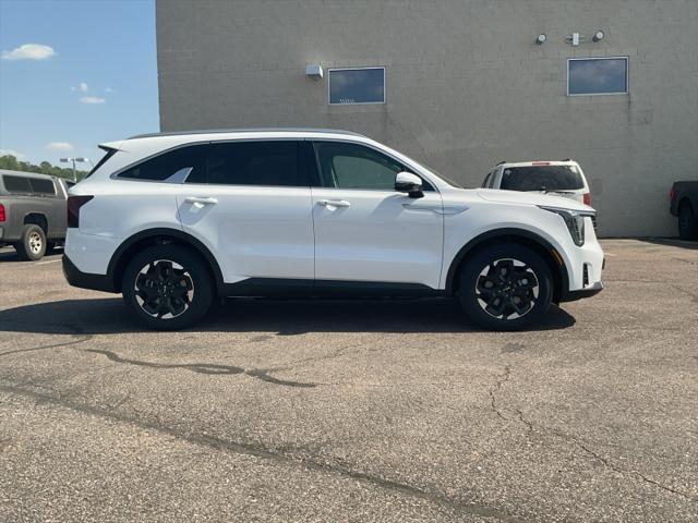 new 2025 Kia Sorento car, priced at $38,724