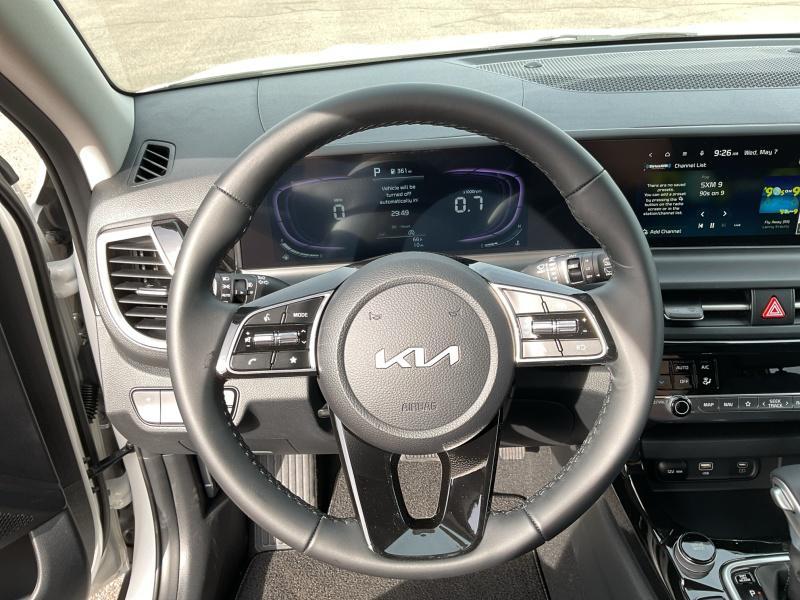 new 2025 Kia Seltos car, priced at $29,444