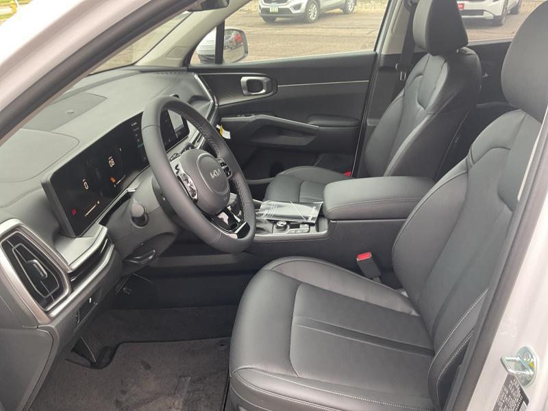 new 2025 Kia Sorento car, priced at $38,674