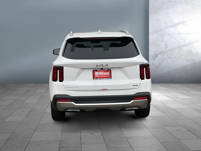 new 2025 Kia Sorento car, priced at $38,674