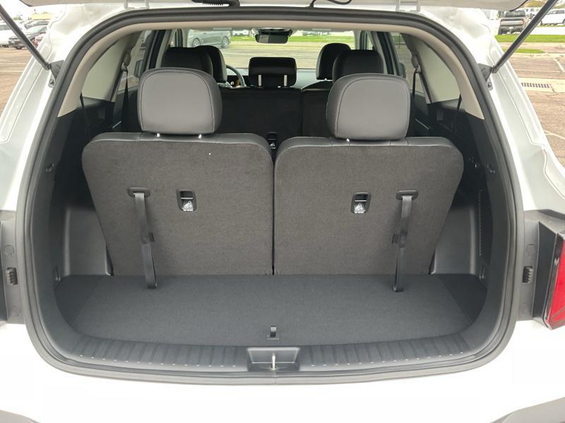 new 2025 Kia Sorento car, priced at $38,674