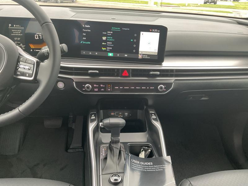 new 2025 Kia Sorento car, priced at $38,674