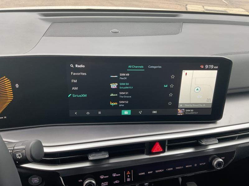 new 2025 Kia Sorento car, priced at $38,674