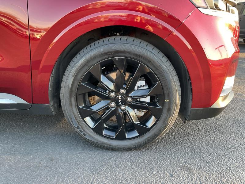 used 2023 Kia Carnival car, priced at $30,995