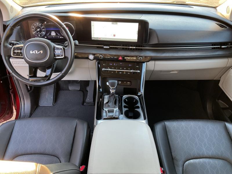 used 2023 Kia Carnival car, priced at $30,995