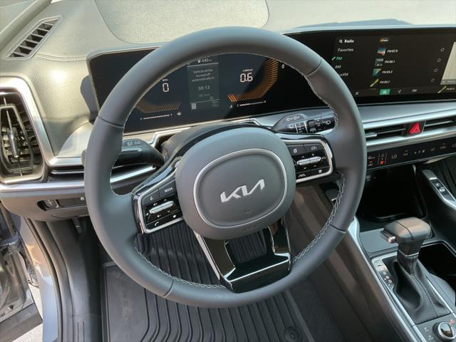 new 2025 Kia Sorento car, priced at $38,559