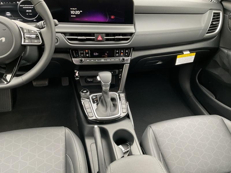 new 2026 Kia Seltos car, priced at $31,954