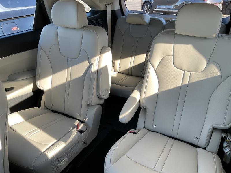 new 2026 Kia Sorento Hybrid car, priced at $43,174